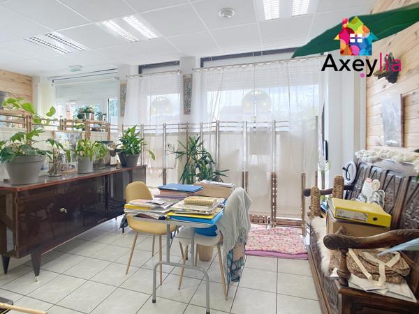 Mably (42300) A VENDRE - MABLY - MAISON AVEC LOCAL COMMERCIAL, TERRAIN ARBORÉ ET DÉPENDANCES