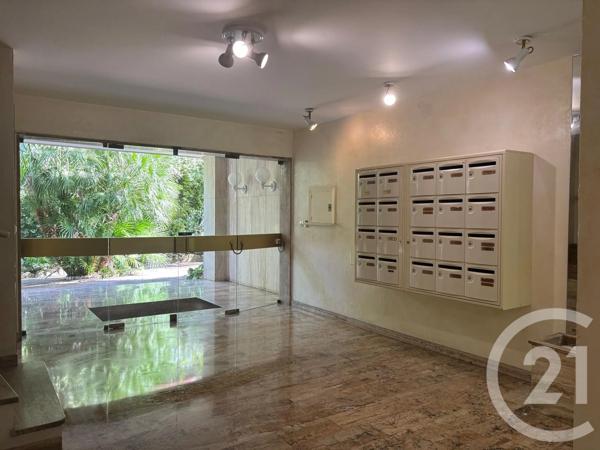 Appartement F2 à vendre  2 pièces - 35,11 m 2   LE CANNET  - 06