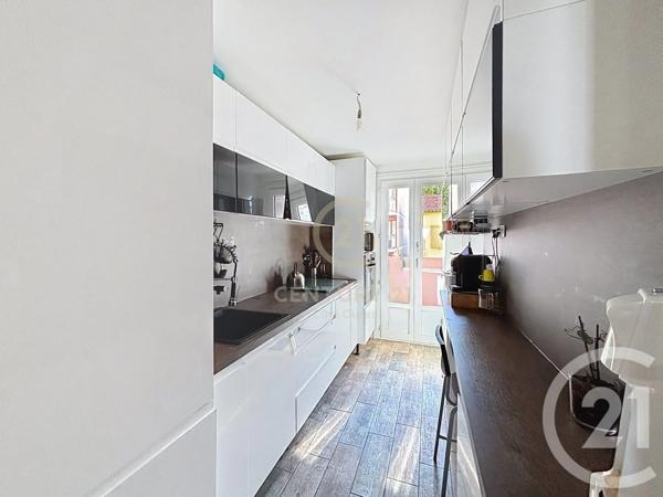 Appartement F4 à vendre  4 pièces - 80,26 m 2   GRASSE  - 06