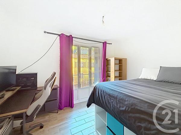 Appartement F4 à vendre  4 pièces - 80,26 m 2   GRASSE  - 06