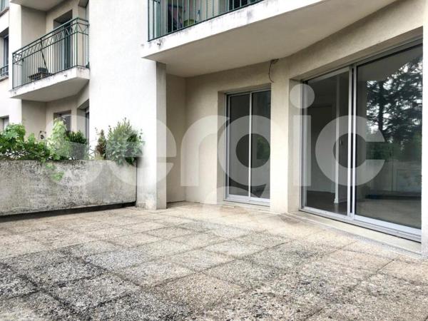 Location 2 Pieces 43 49100 Angers 23 0709 02 0022
