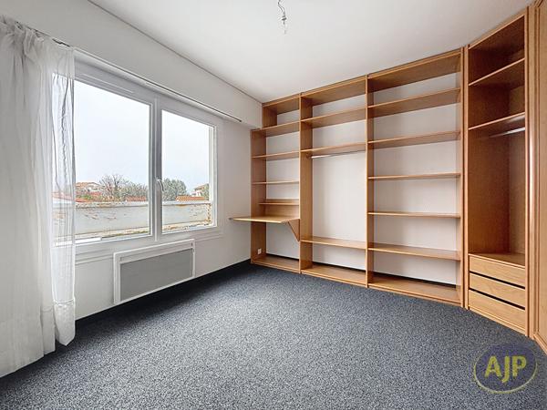 Vente maison La Roche Sur Yon : 263 000 € - AJP Immobilier La Roche-sur-Yon