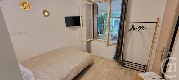 Maison à vendre  4 pièces - 85 m 2   AVIGNON  - 84