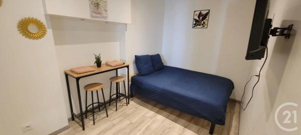Maison à vendre  4 pièces - 85 m 2   AVIGNON  - 84