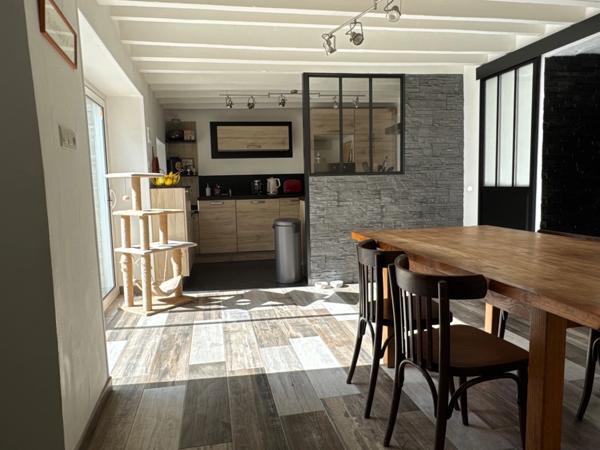 Maison de ville avec terrasse