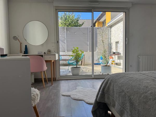 Maison de ville avec terrasse