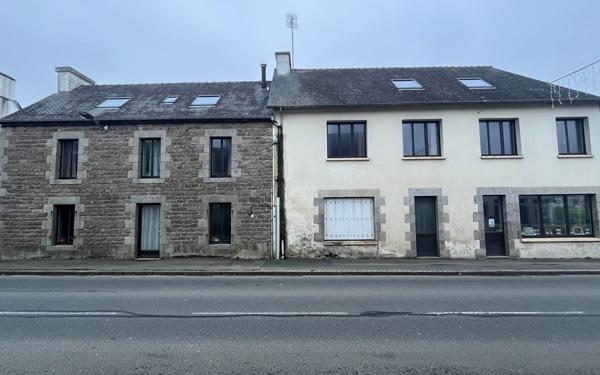 Maison à vendre    10 pièces • 419,15 m2 Plounévez-Quintin