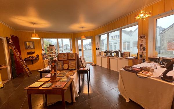 Maison à vendre    10 pièces • 419,15 m2 Plounévez-Quintin