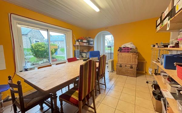 Maison à vendre    10 pièces • 419,15 m2 Plounévez-Quintin