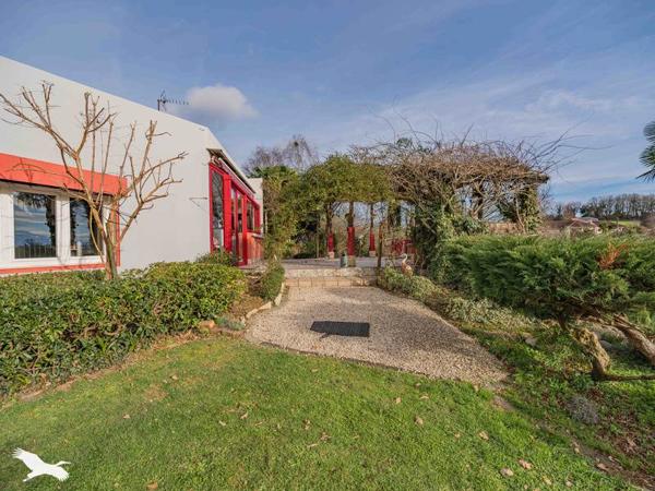 Maison à vendre |  Lescar |  7 pièces | 165 m²