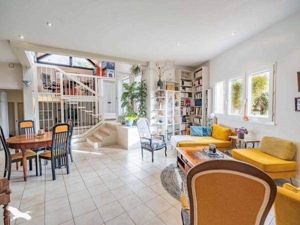 Maison à vendre |  Lescar |  7 pièces | 165 m²