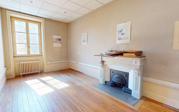Appartement à vendre    5 pièces • 119,37 m2 Trévoux