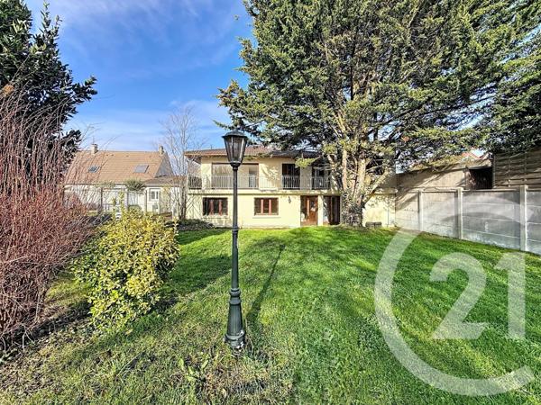 Maison à vendre  8 pièces - 205,84 m2 MONTFERMEIL - 93