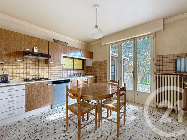 Maison à vendre  8 pièces - 205,84 m2 MONTFERMEIL - 93