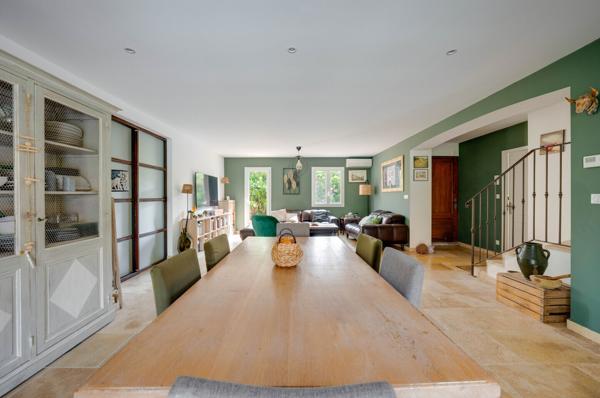 Villa familiale T5 avec piscine et pool-house à Villelaure