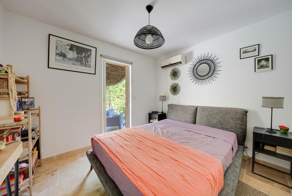 Villa familiale T5 avec piscine et pool-house à Villelaure