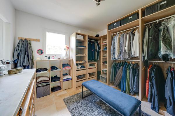 Villa familiale T5 avec piscine et pool-house à Villelaure