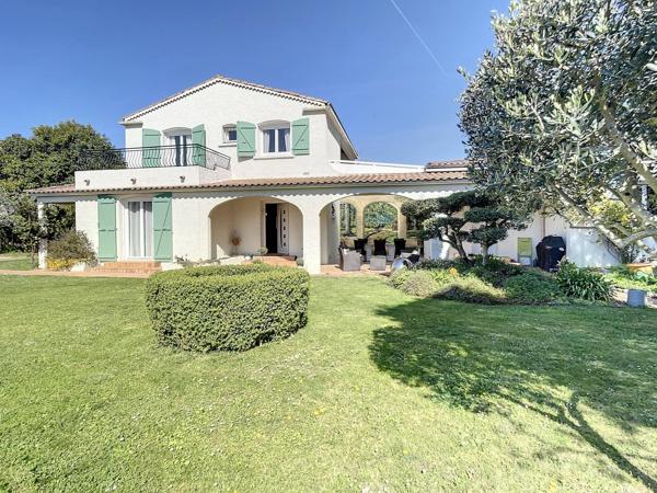 Villa T8 coeur village Fenouillet
