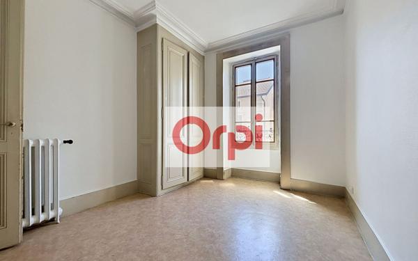 Appartement à louer    4 pièces • 110 m2 Annemasse