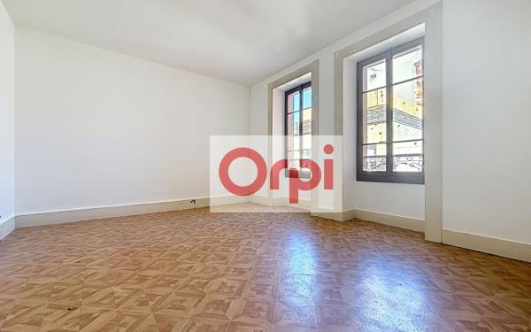 Appartement à louer    4 pièces • 110 m2 Annemasse
