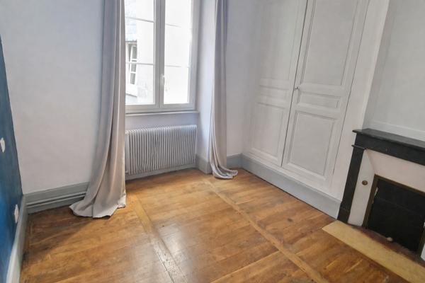 APPARTEMENT – PROCHE PLACE GAILLARD