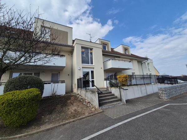 ? Appartement lumineux avec balcon, garage et parking, idéal pour un premier achat ou un investissement à Wittelsheim !