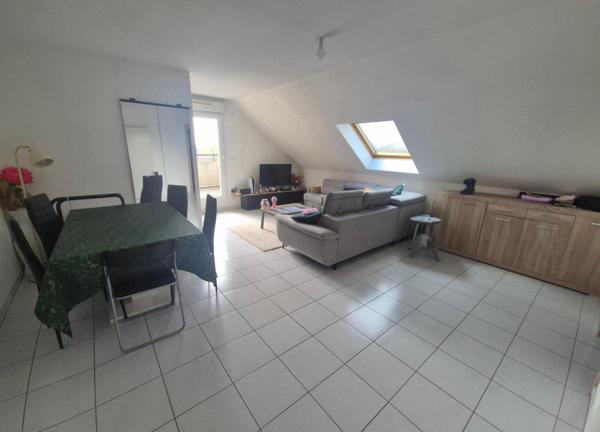 ? Appartement lumineux avec balcon, garage et parking, idéal pour un premier achat ou un investissement à Wittelsheim !