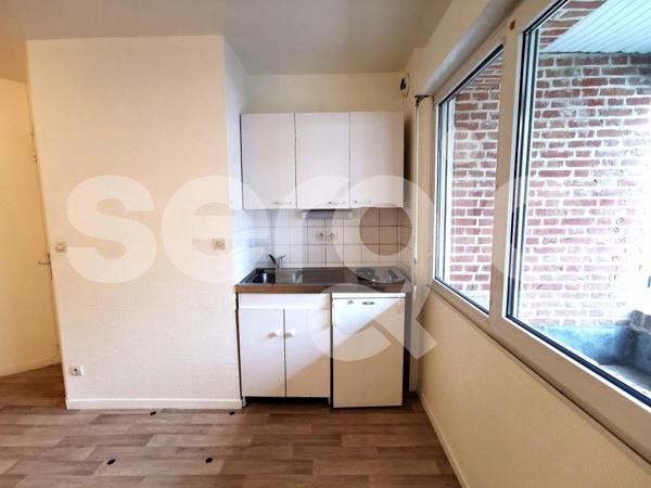 Location 1 Pieces 23 80000 Amiens 25 0365 01 0001