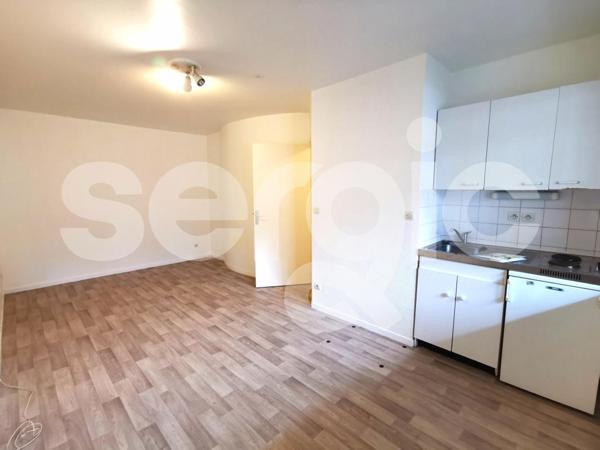Location 1 Pieces 23 80000 Amiens 25 0365 01 0001