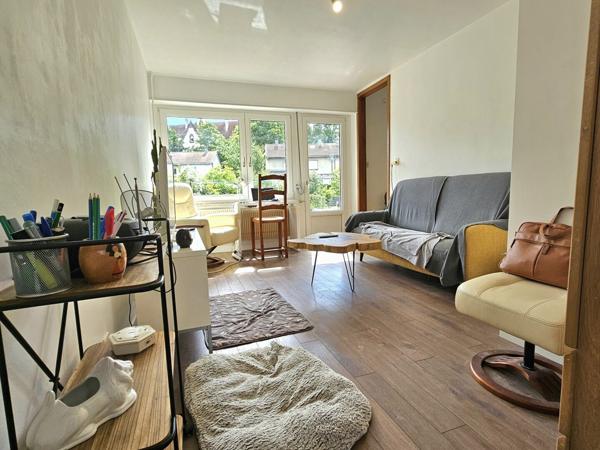 Maison mitoyenne au calme