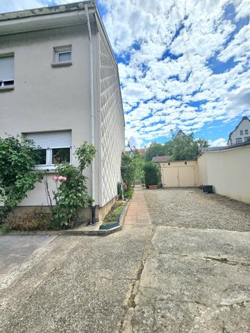 Maison mitoyenne au calme