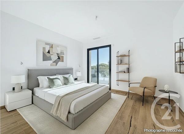 Maison à vendre  4 pièces - 143 m 2   MOUGINS  - 06