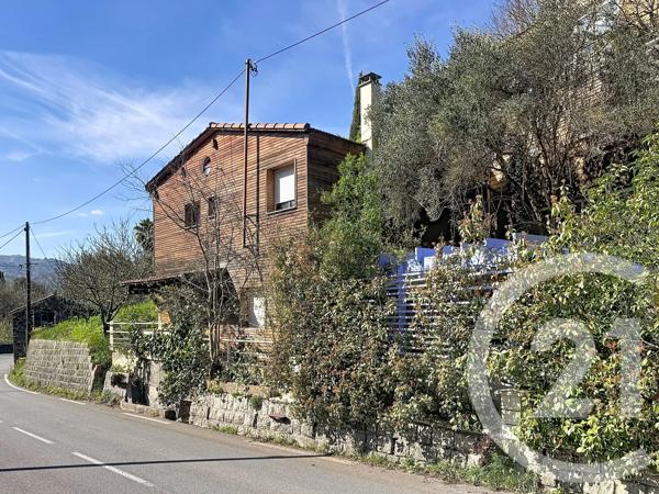 Maison à vendre  4 pièces - 143 m 2   MOUGINS  - 06