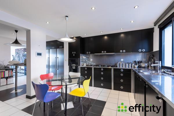 Maison 7 pièces - 360 m² Bien prestige