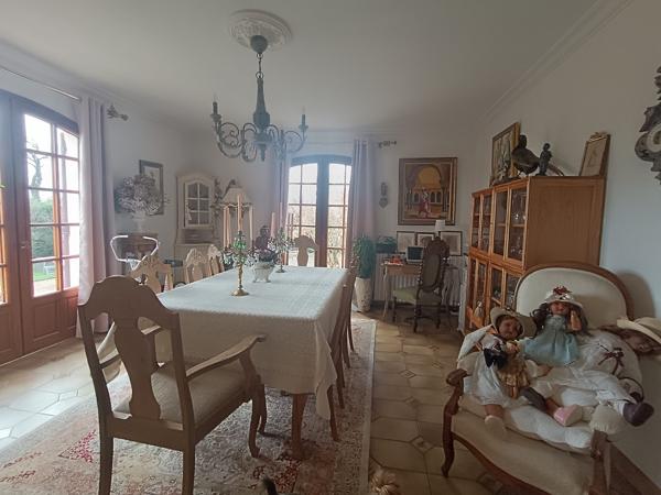 COUTRAS (33230) – MAISON LUMINEUSE 140 M² SUR 1480 M² DE TERRAIN – CALME, CONFORT & PROXIMITÉ !