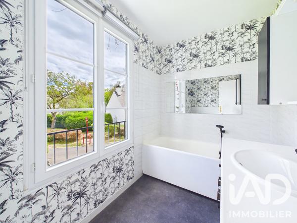Location maison 9 pièces 174 m² Cesson