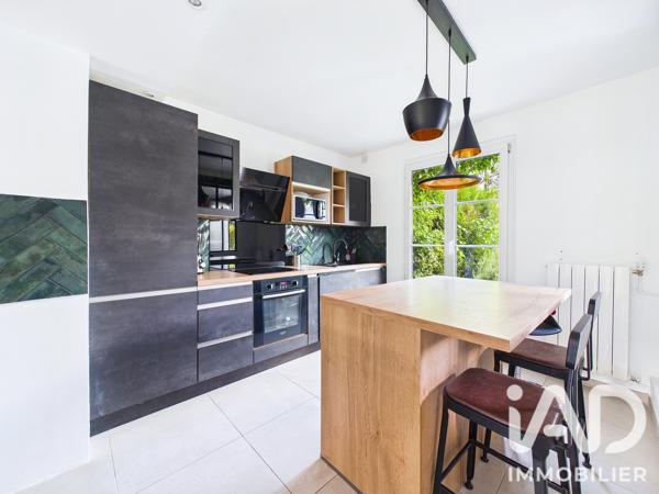 Location maison 9 pièces 174 m² Cesson