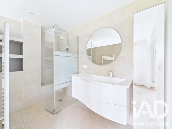 Location maison 9 pièces 174 m² Cesson