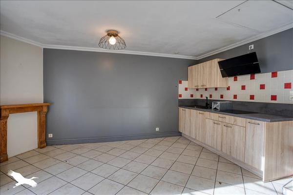 Immeuble à vendre |  Cublac |  320 m²