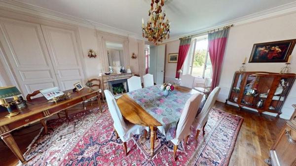 Maison à vendre |  Neuville-de-Poitou |  5 pièces | 201 m²