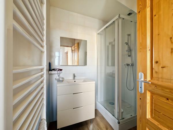 Saint-Germain-au-Mont-d'Or (69650) À VENDRE – Charmante maison rénovée à Saint-Germain (62 m² + combles aménageables)