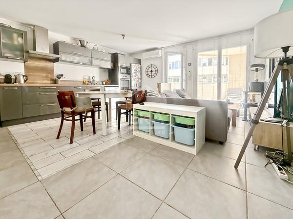 Appartement Villeurbanne 3 pièce(s) 63.24 m2