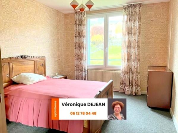 Maison à vendre 5 pièces/4 chambres - terrain 1057 m² - LA ROCHE BLANCHE (63670)