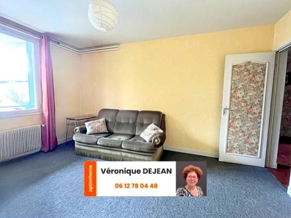 Maison à vendre 5 pièces/4 chambres - terrain 1057 m² - LA ROCHE BLANCHE (63670)