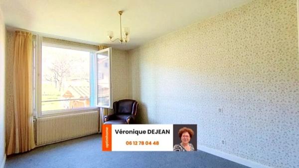 Maison à vendre 5 pièces/4 chambres - terrain 1057 m² - LA ROCHE BLANCHE (63670)