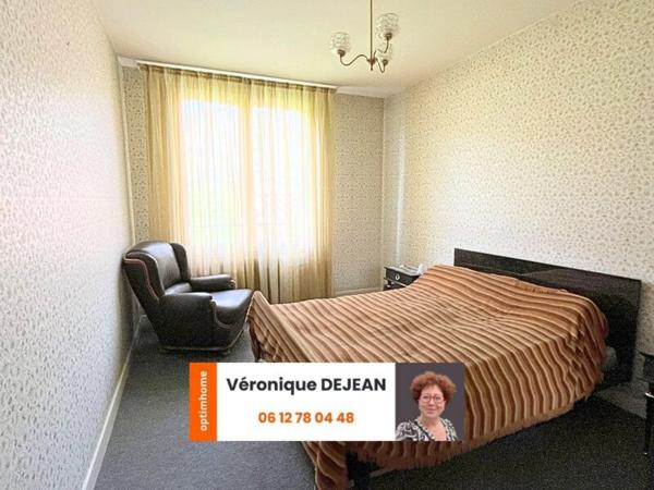 Maison à vendre 5 pièces/4 chambres - terrain 1057 m² - LA ROCHE BLANCHE (63670)