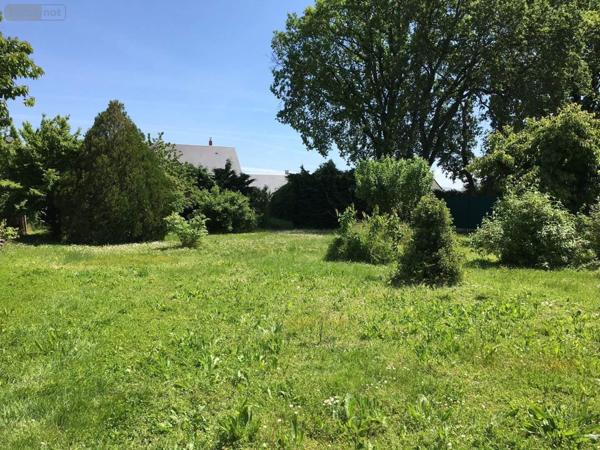 Terrain à Batir à vendre à Esvres dans l'Indre-et-Loire (37320), ref : 034/2203781