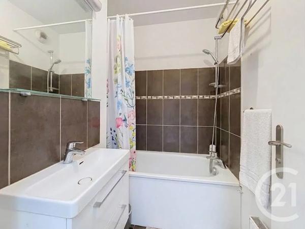 Maison à vendre  4 pièces - 86 m 2   MOISSY CRAMAYEL  - 77