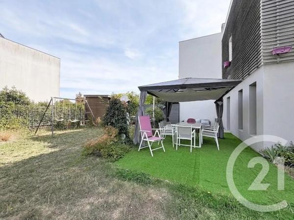 Maison à vendre  4 pièces - 86 m 2   MOISSY CRAMAYEL  - 77