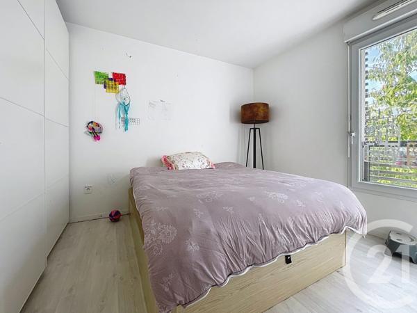 Maison à vendre  4 pièces - 86 m 2   MOISSY CRAMAYEL  - 77